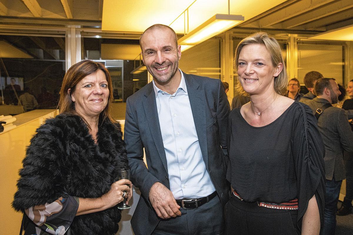 Leen Verelst, sales director public sector chez Devoteam Belgium, aux côtés de Philippe Serruys  et Wanda van Caubergh, respectivement COO  et key account manager chez BuSI.