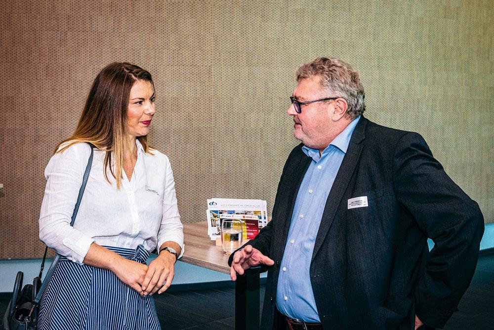 Valérie Zapico, managing partner chez Valkuren Consulting, en compagnie de Jean Sterbelle, head of transactions Belux, chez AXA Investment Managers.
