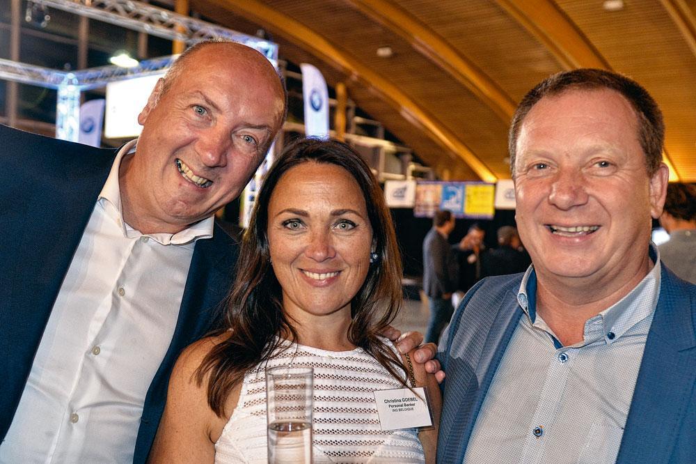 Christina Goebel, personal banker chez ING, entourée de Jacques Bastin, directeur du groupe Bastin, et Alain Balon, administrateur délégué de l'Age d'Or Services Libramont.