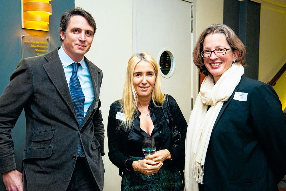 Thomas de Mevius, gérant de Duomos, la photographe Régine Mahaux, et Susan Delja, economic affairs officer à l'ambassade des Etats-Unis à Bruxelles.