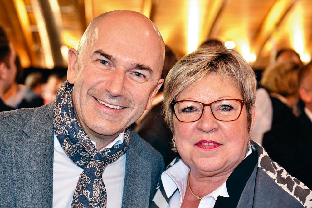 Le nouveau Manager  de l'Année, Jean-Pierre Lutgen, CEO d'Ice Watch, aux côtés de Bernadette Thény, directrice générale  de la CCILB.