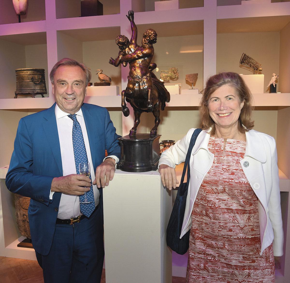 L'avocat Herman Craeninckx et Virginie Taittinger, présidente de Champagne T.