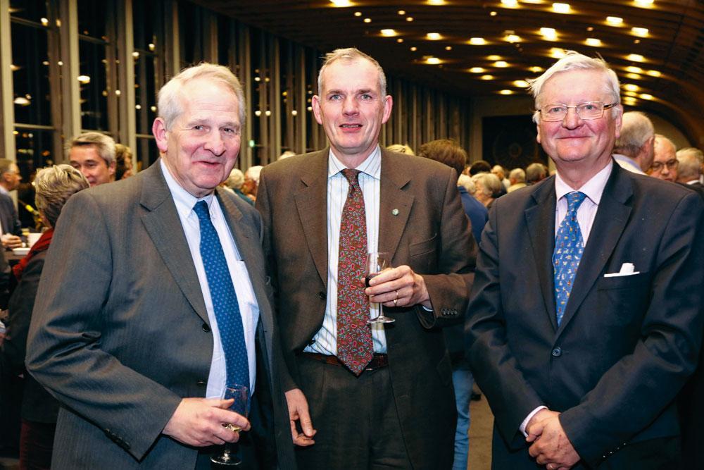 Didier Bronne, président d'Etilux, Michel Breuls de Tiecken, professeur de tourisme à l'ILFOP Namur, et Etienne de Lhoneux, secrétaire général de la Banque centrale du Luxembourg.