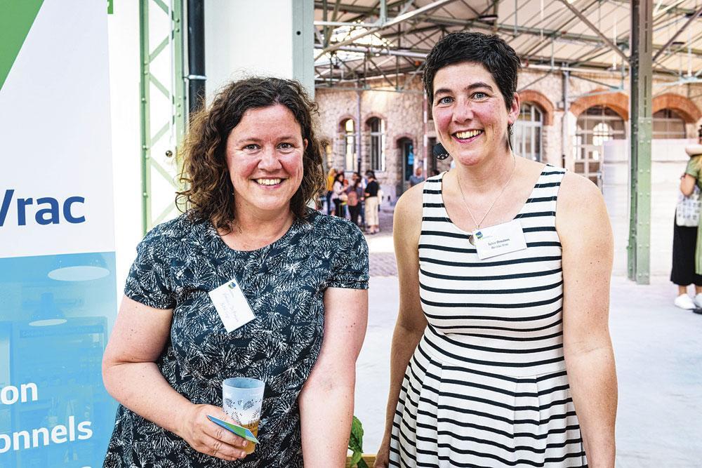 Vanessa Debruyne, cofondatrice de Billie Cup, et Sylvie Droulans, country manager du Réseau Vrac Belgique.