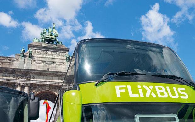 Flixbus, un des principaux concurrents du Thalys rouge.