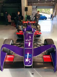 Des constructeurs comme Nissan, Jaguar ou BMW participent également au championnat du monde de Formule E.