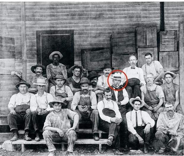 Jack Daniel et son équipe lors de l'inauguration de la distillerie en 1866.