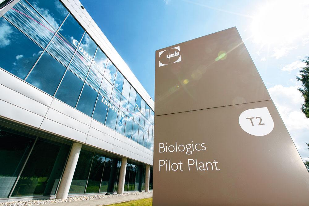 L'usine pilote, inaugurée en 2012 permet à UCB de produire des nouveaux médicaments biotechnologiques à haute valeur ajoutée en vue des essais cliniques.