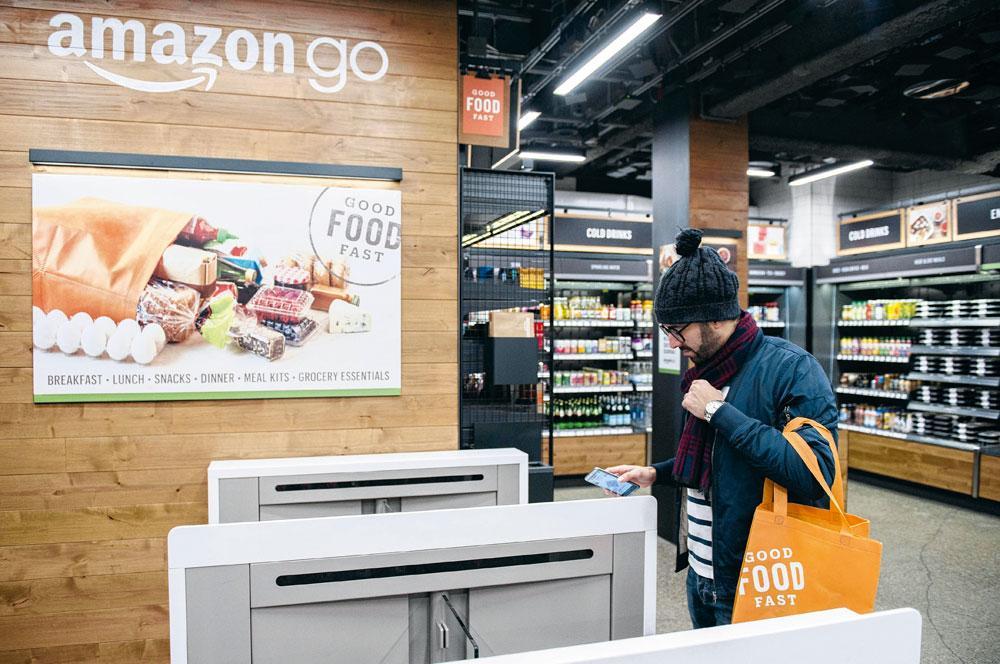 Amazon Go, en test aux Etats-Unis, reconnaît individuellement les clients et les traque tout au long de leurs achats.
