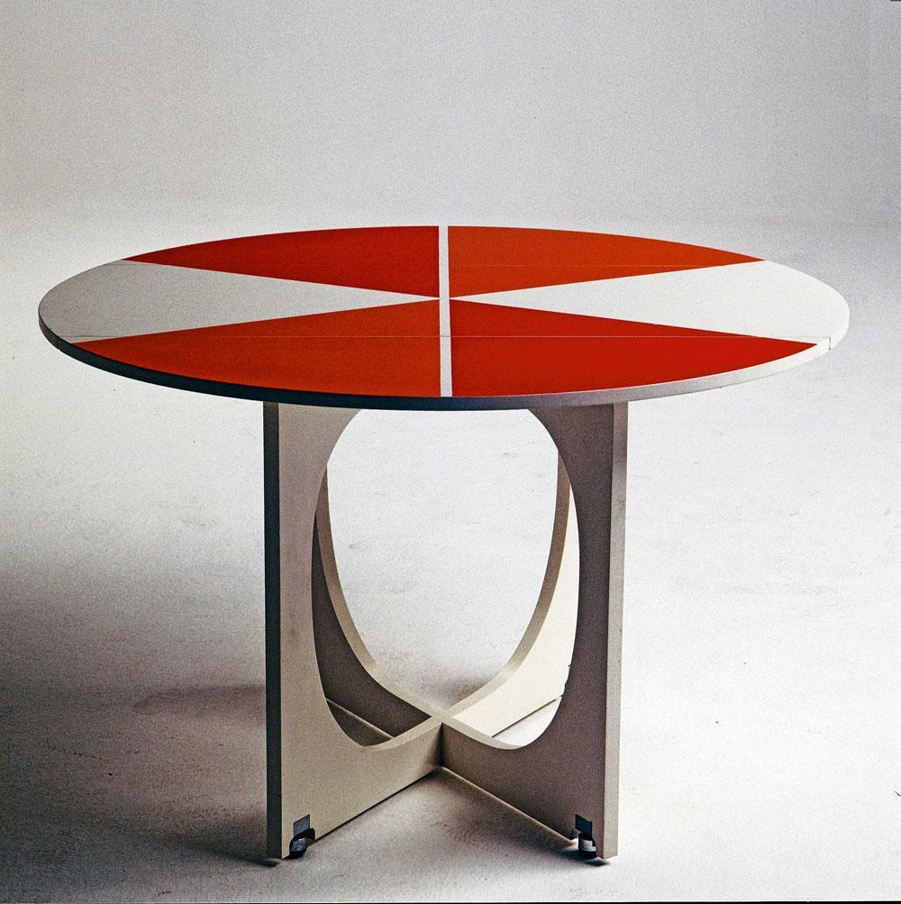 Table pliante Apta (1970).