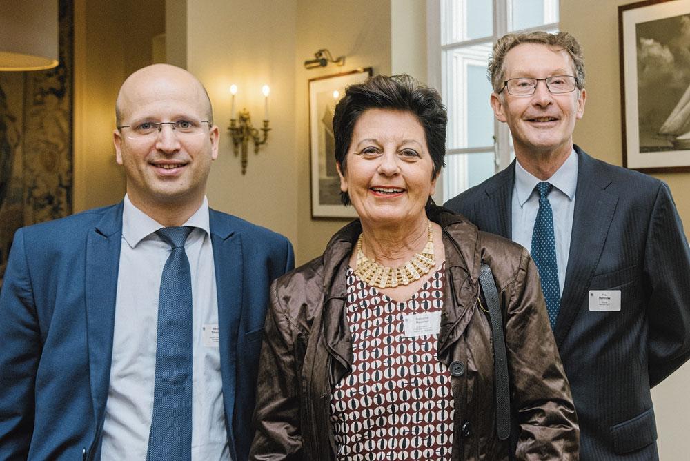 Françoise Meunier, vice-présidente de la FEAM, entourée de Nikola Trbovic, directeur R&D chez Hudson, et l'avocat Yves Herinckx.