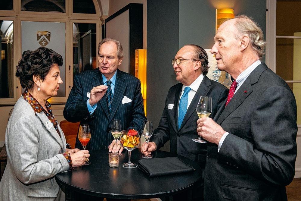 Françoise Meunier, vice-présidente de la Fédération européenne des Académies de médecine, Michel Stavaux, fellow chez PlusValue, Gérard Cordonnier, partner chez Co & Co Consulting, et Pierre Vermeulen, notaire.