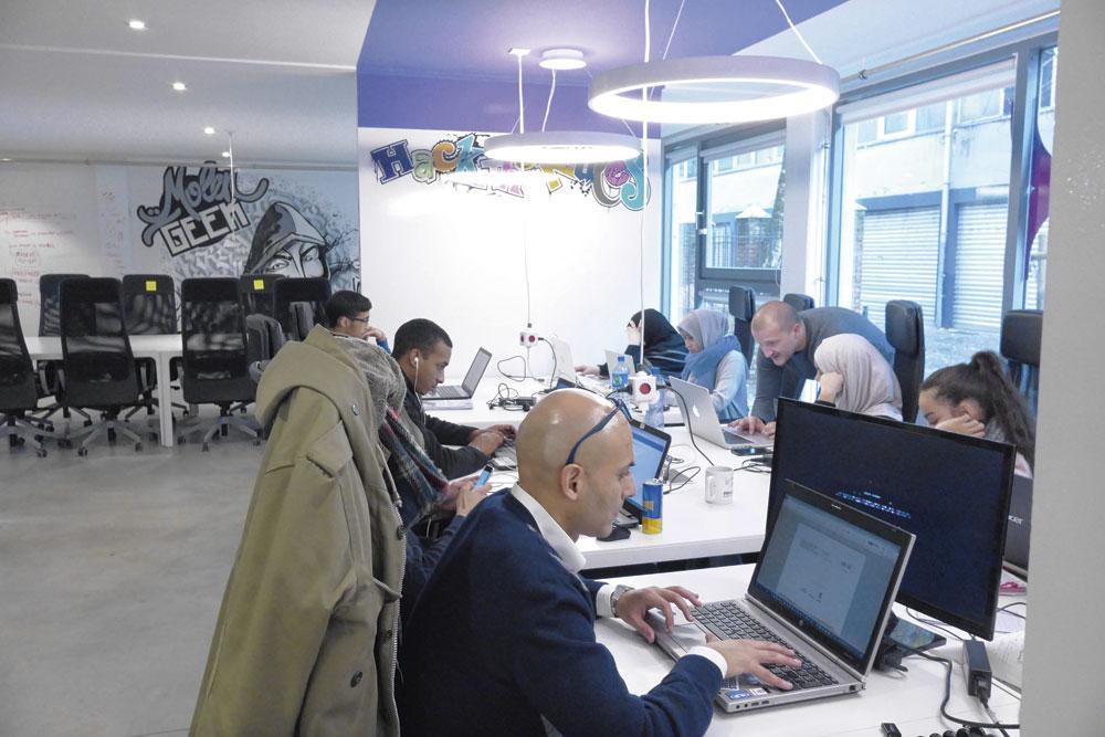 Stratégie des sociétés ? Puiser au plus tôt dans le vivier des nouvelles écoles pour futurs développeurs, telles Molengeek.