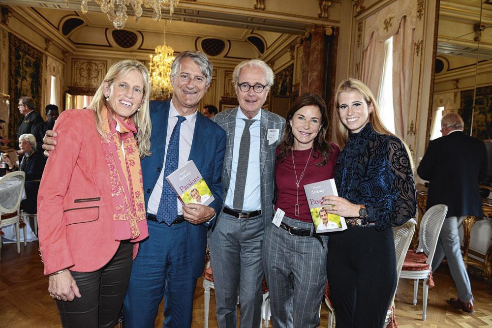 Véronique Vercoutere, présidente de l'Ecrin, Pierre Nothomb, managing partner de Deminor, Daniel Tondreau, avocat, Frédérique Pauporte, et Eléonore Lambilliotte, business analyst private equity à la Banque Transatlantique Belgique.