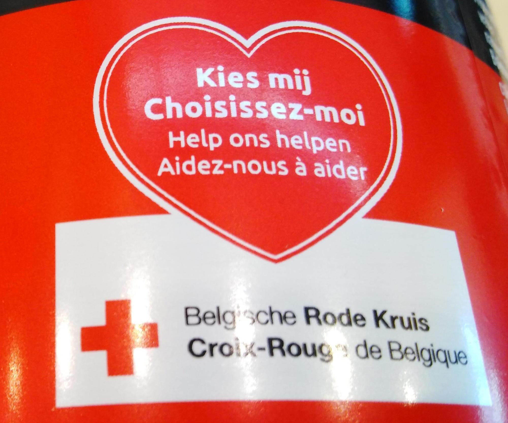 Des pulls de Noël Coca-Cola vendus au profit de la Croix-Rouge