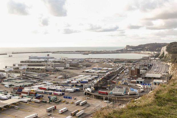 Porte d'entrée du Royaume-Uni, le port de Douvres pourrait se voir totalement saturé du fait de formalités supplémentaires.