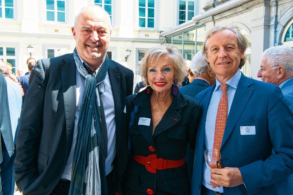 Evelyn Gessler, managing director de Decider's, entourée de Luc Deleuze, administrateur d'Art & Build et Marc Vrijman, président d'Afer Europe.
