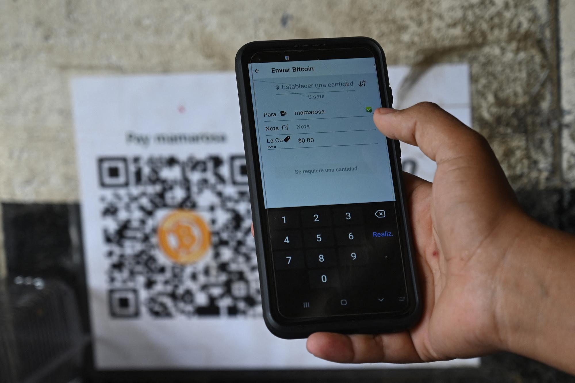 La légalisation du bitcoin au Salvador suscite curiosité et circonspection