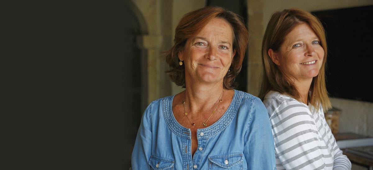 Caroline  Missoffe et Anne Poniatowski,                 respectivement présidente de l'AOP Les Baux-de- Provence et maire des Baux.