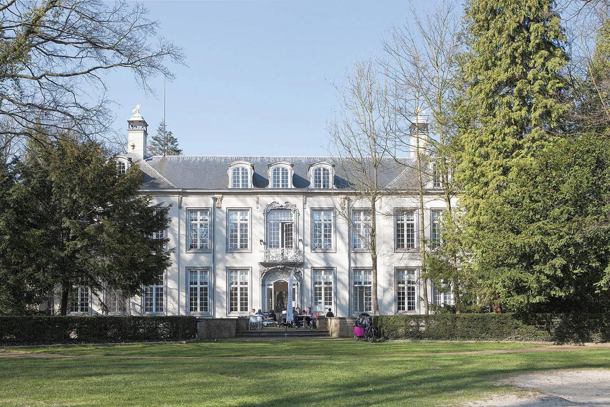 LIVING Le château de Boekenberg, à Deurne, s'adresse à une clientèle de 50 à 80 ans.