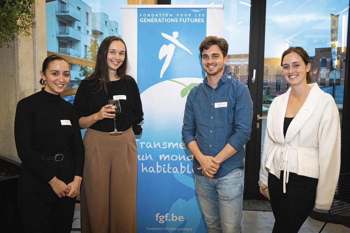 Meriem Jerbi, fondatrice de Deformup, Liesbeth Van Hauwermeiren, fondatrice de Straight Up, et Sam et Lisse Van Acker, fondateurs de Bright Energy.