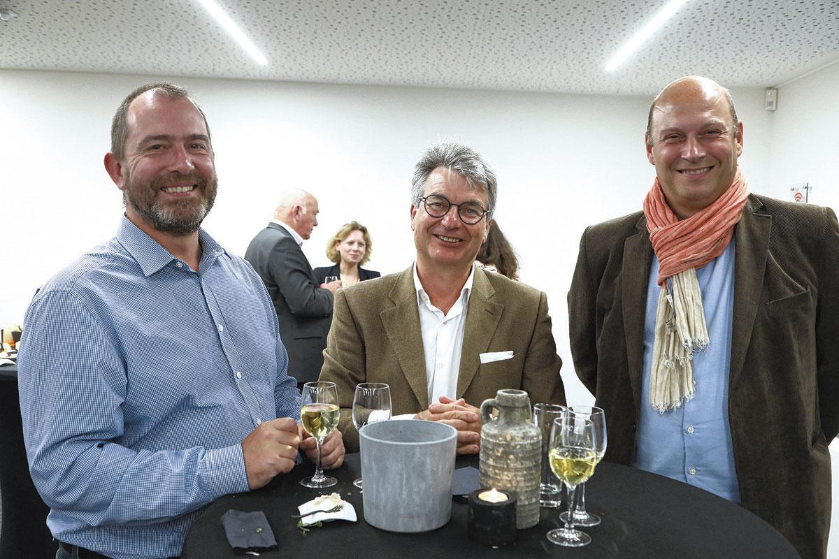 Fred Magerat, administrateur délégué d'Ideatec, Francis Blake, président de Derbigum/Imperbel, et Emmanuel Briard, administrateur délégué de Hungry Minds.