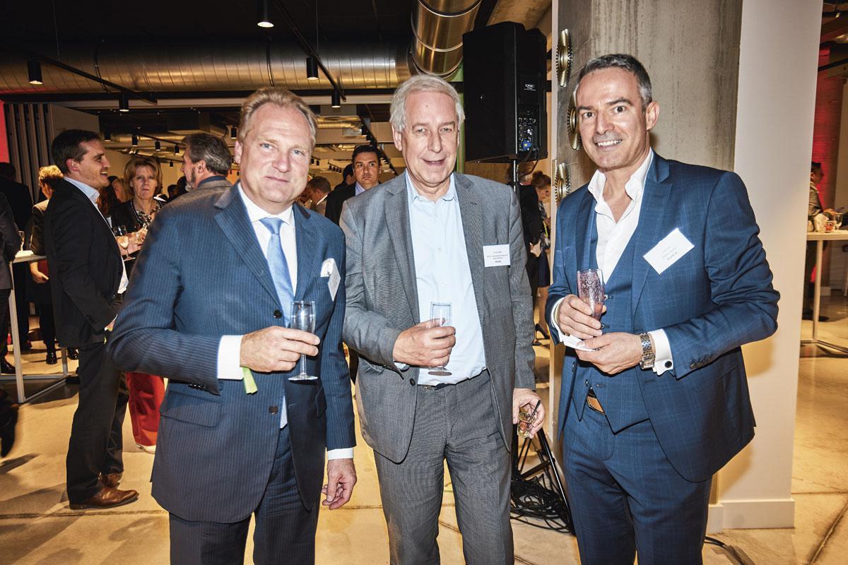 Philippe Wallez, managing director chez ING, Pierre Gustin, senior advisor corporate & wealth Wallonie chez Belfius, et Louis Ska, directeur général de Solarec.