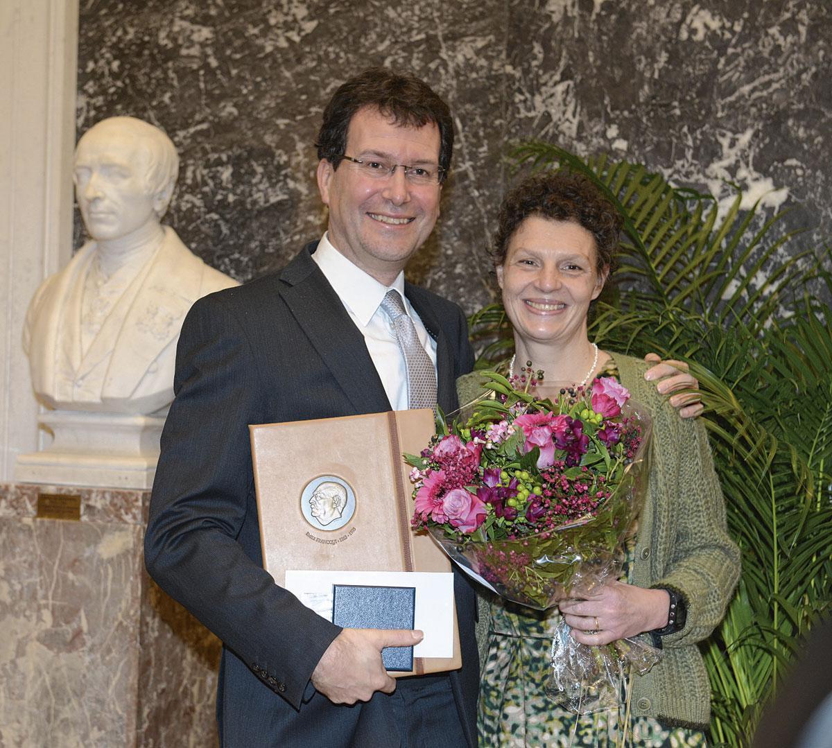 Le professeur Bart Loeys et son épouse.