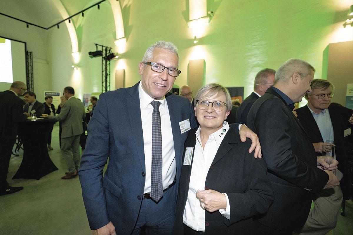 2.Thierry Nollet, directeur juridique chez Group S, et Murielle Brynart, directrice de la Confédération Construction Hainaut.