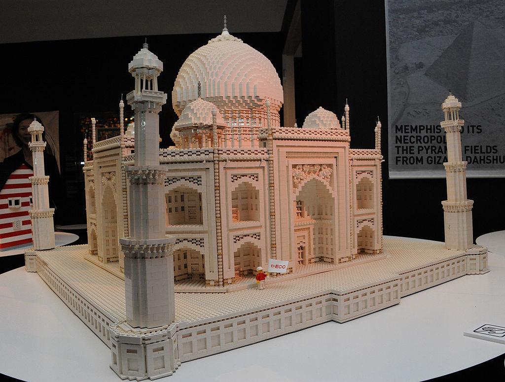 Le Taj Mahal version LEGO a été exposé lors d'une avant-première presse à Tokyo le 1er novembre 2012.