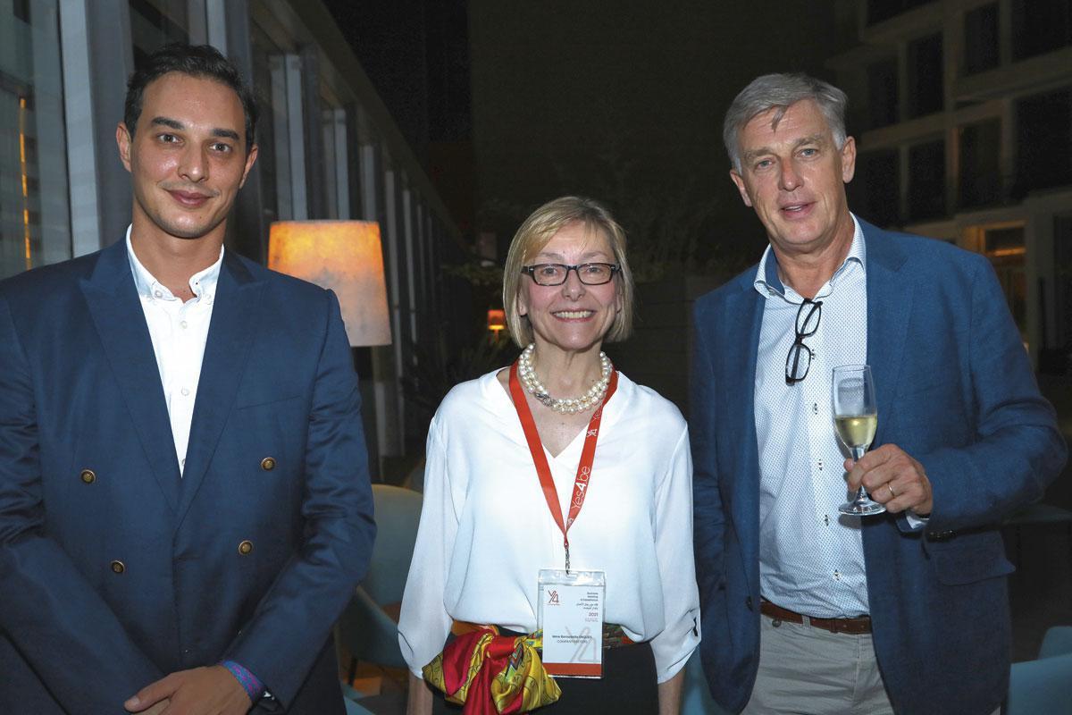 Naïm Bentaleb, CEO de Xpertise Africa, et Philippe Bastin, gérant de Top Safety System, entourent Bernadette Pâques, directrice de Company Writers.