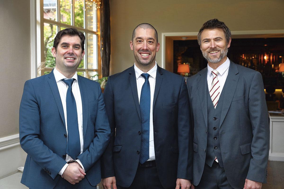 Nicolas Magnier, conseiller commercial chez Schmitz BMW, Ghislain Prigent, CEO d'Oyesk, et Benjamin Tillier, administrateur d'Acar-Up.