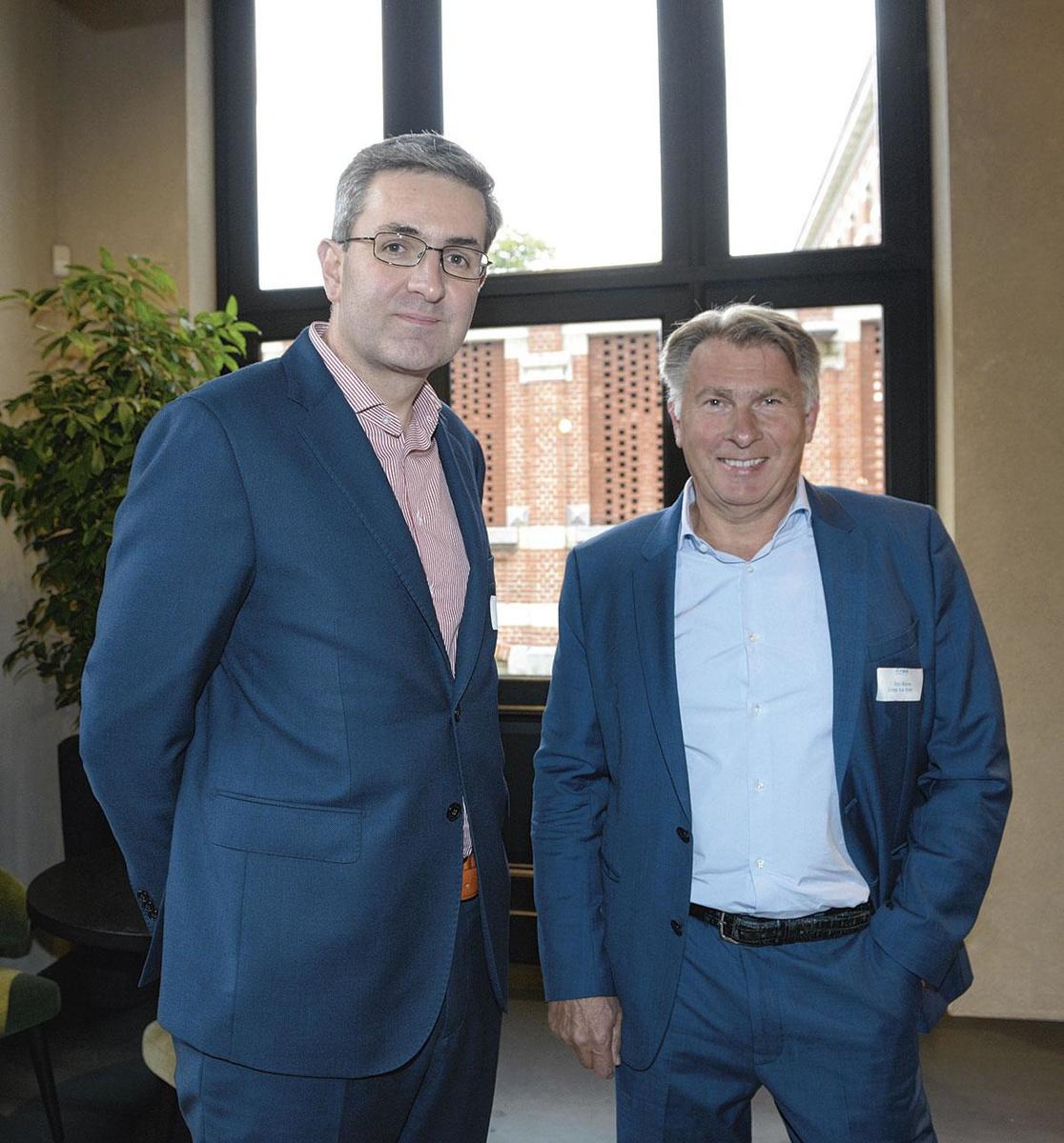 Stefaan Merckx, CEO du groupe Cartamundi, et Eric Kurris, administrateur de Groep Van Roey.