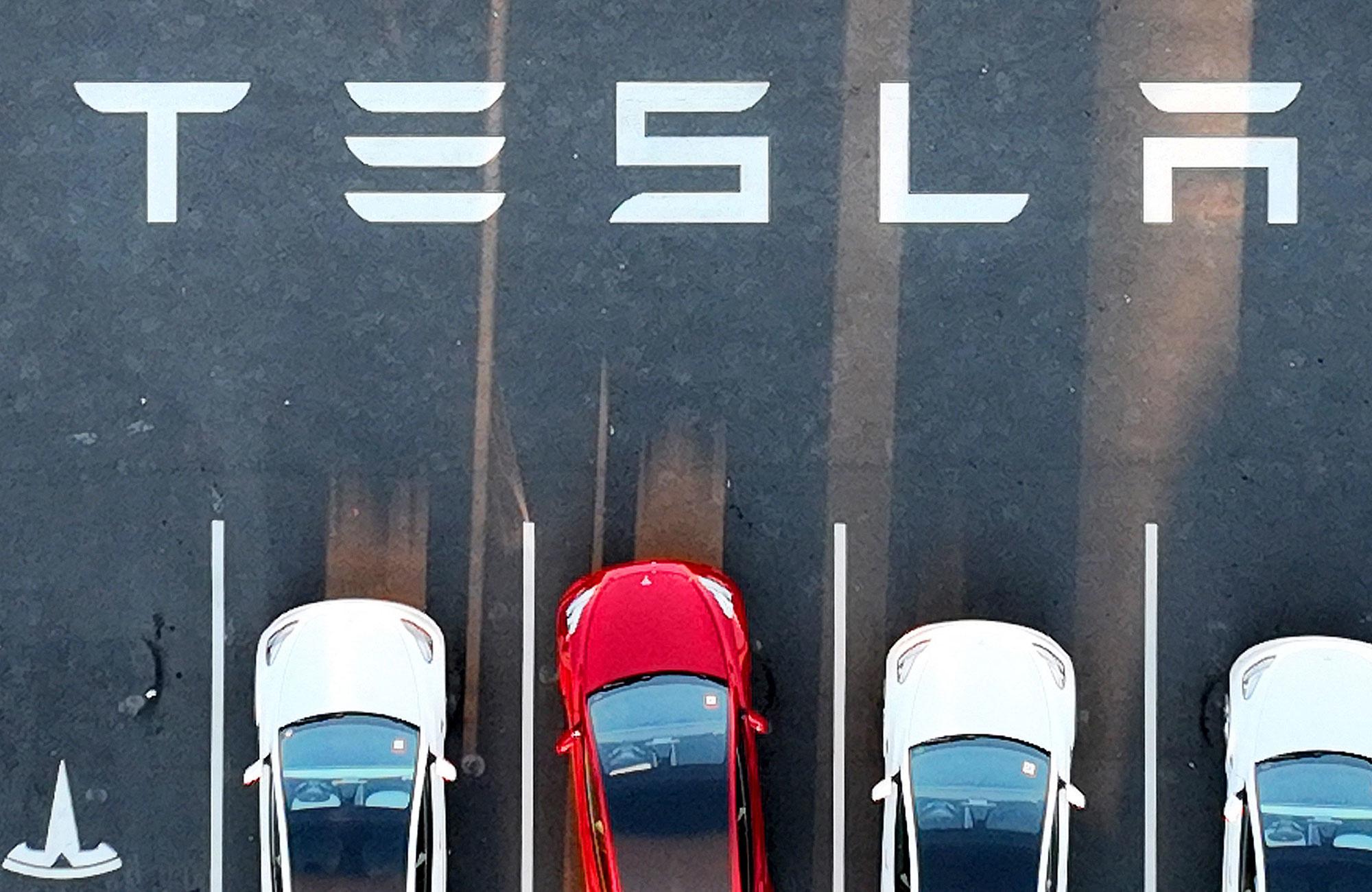 Tesla: que se passe-t-il dans son usine californienne ?