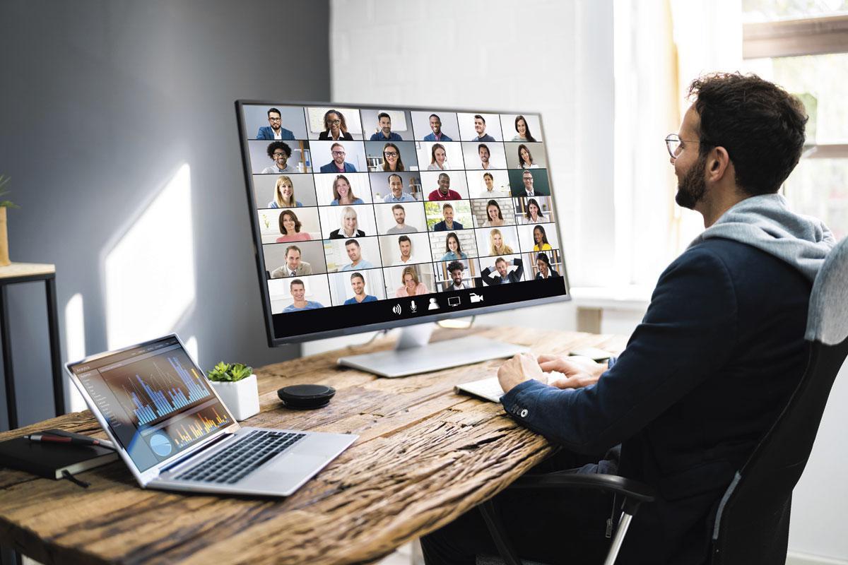 Solutions de vidéo-conférence. Le nombre d'entreprises utilisant Zoom a sextuplé entre la fin 2019 et mars 2021.