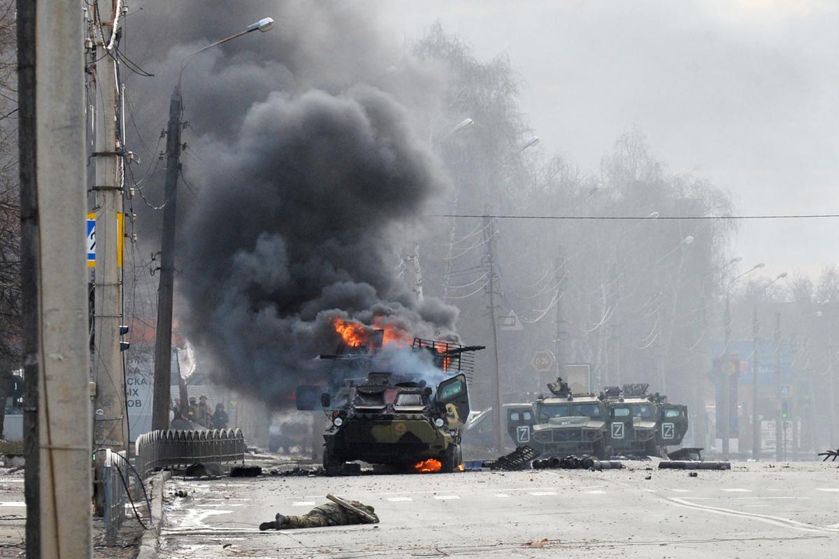 Oorlog in Oekraïne: niet alleen Rusland zit door zijn oorlogstuig heen.