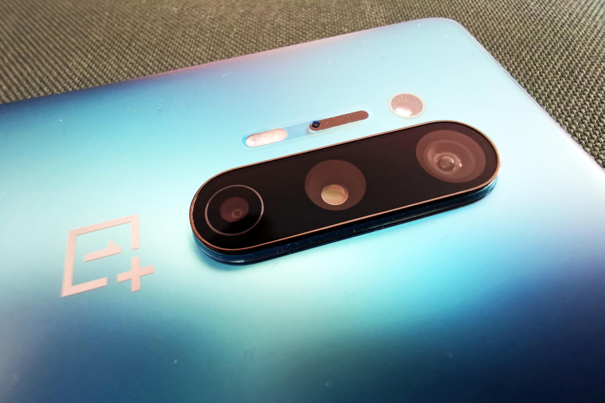 Het camera-eiland van de OnePlus 8 Pro.