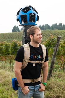 Op visite bij de 'Google Trekkers', de mensen achter Street View: 'Langer dan drie uur per dag hou je dit niet vol'