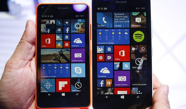 Twee Lumia-smartphones van Microsoft.