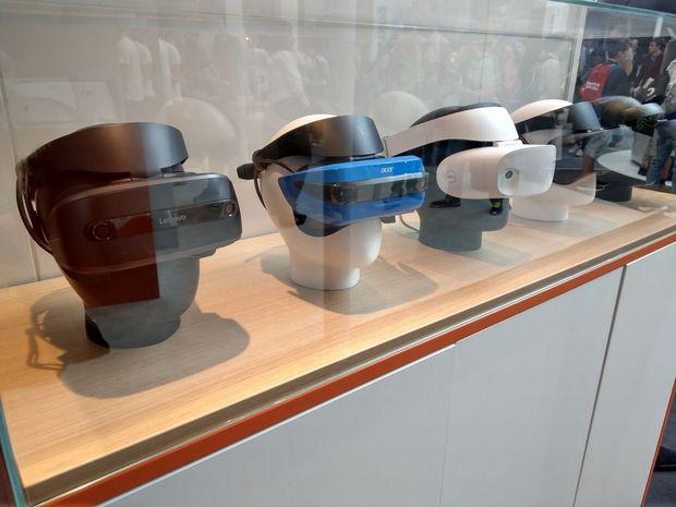 Met deze headsets van onder meer Lenovo, Acer en Dell wil Microsoft de consument de komende jaren warm maken voor mixed reality.