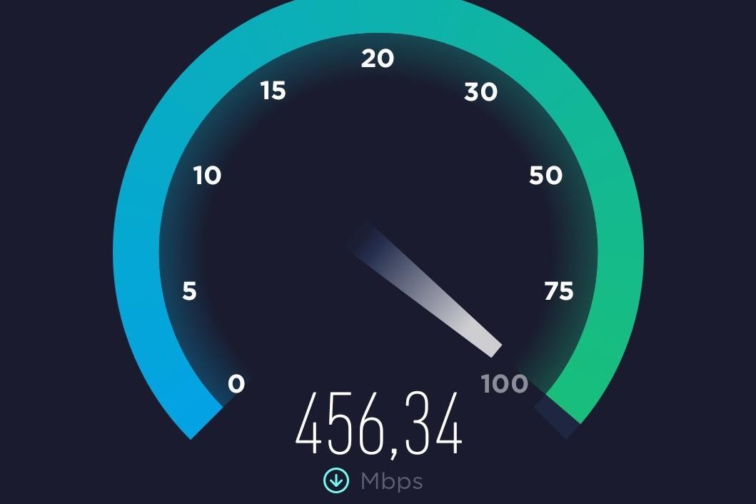 Met de Ookla Speedtest app kan je eenvoudig de netwerksnelheid testen.