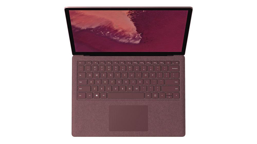 Le Surface Laptop 2 ne se distingue pratiquement pas d'aspect extérieur de la 1re génération.