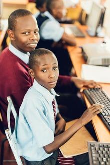 longread: De l'ordinateur scolaire à l'entreprenariat en Afrique