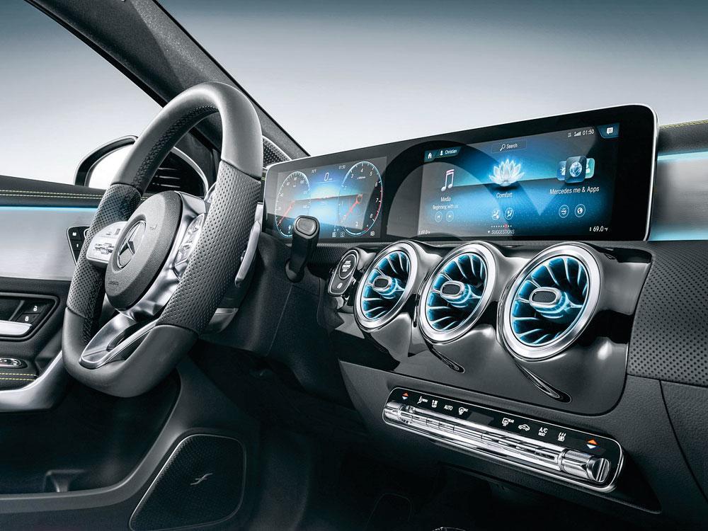 La classe A de Mercedes est dotée d'une interface commandée au départ d'un grand écran tactile