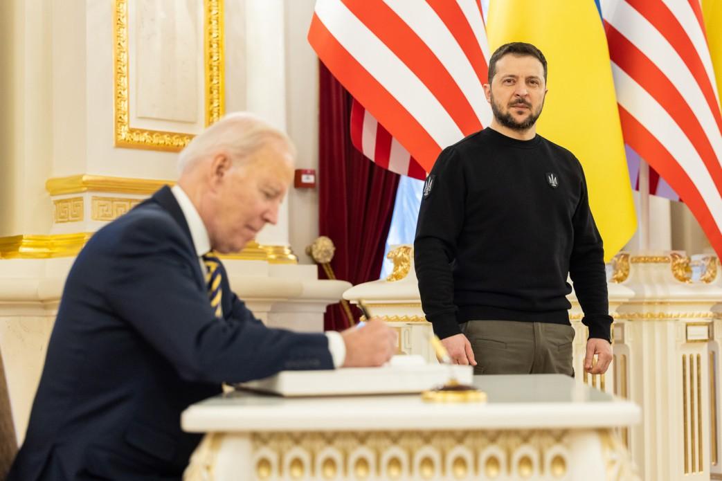 Joe Biden et Volodymyr Zelensky à Kiev le 20 février 2023.