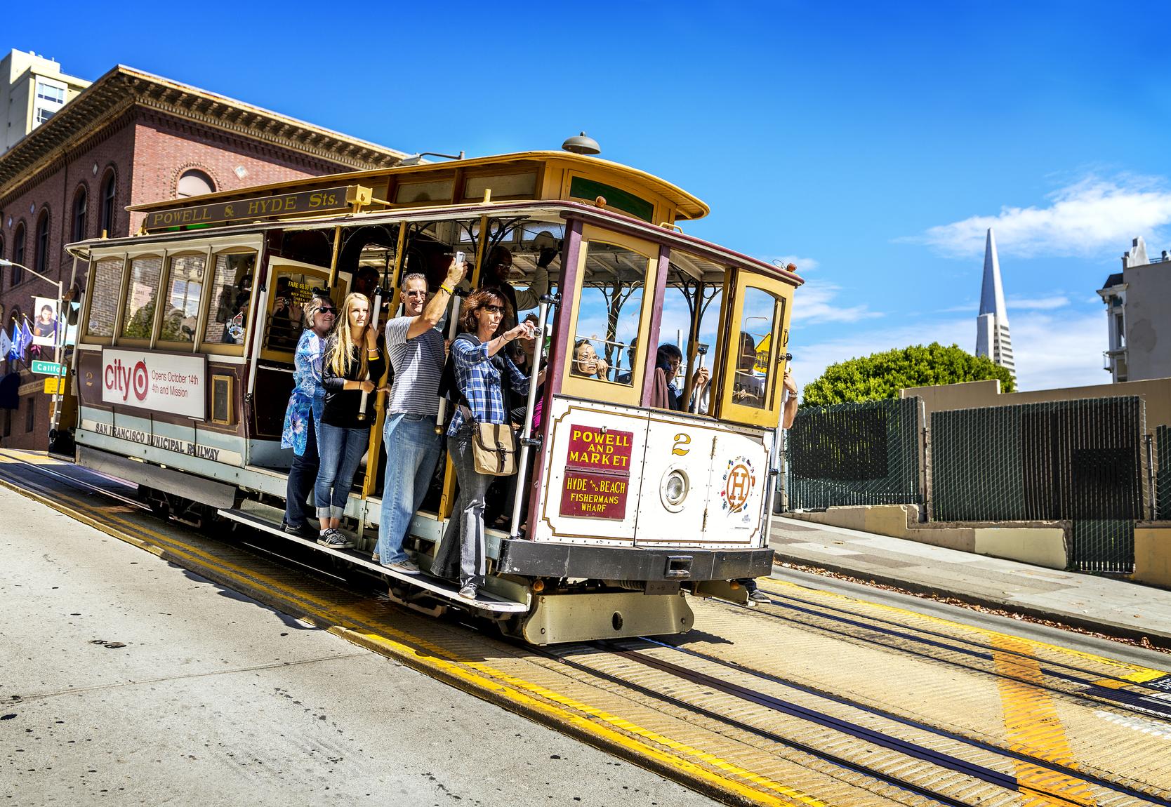 De wereldberoemde trolley in San Francisco. (foto istock)