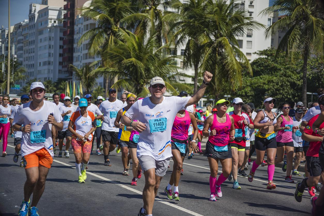 Marathon runners, Copacabana, Rio de Janeiro, Brazil