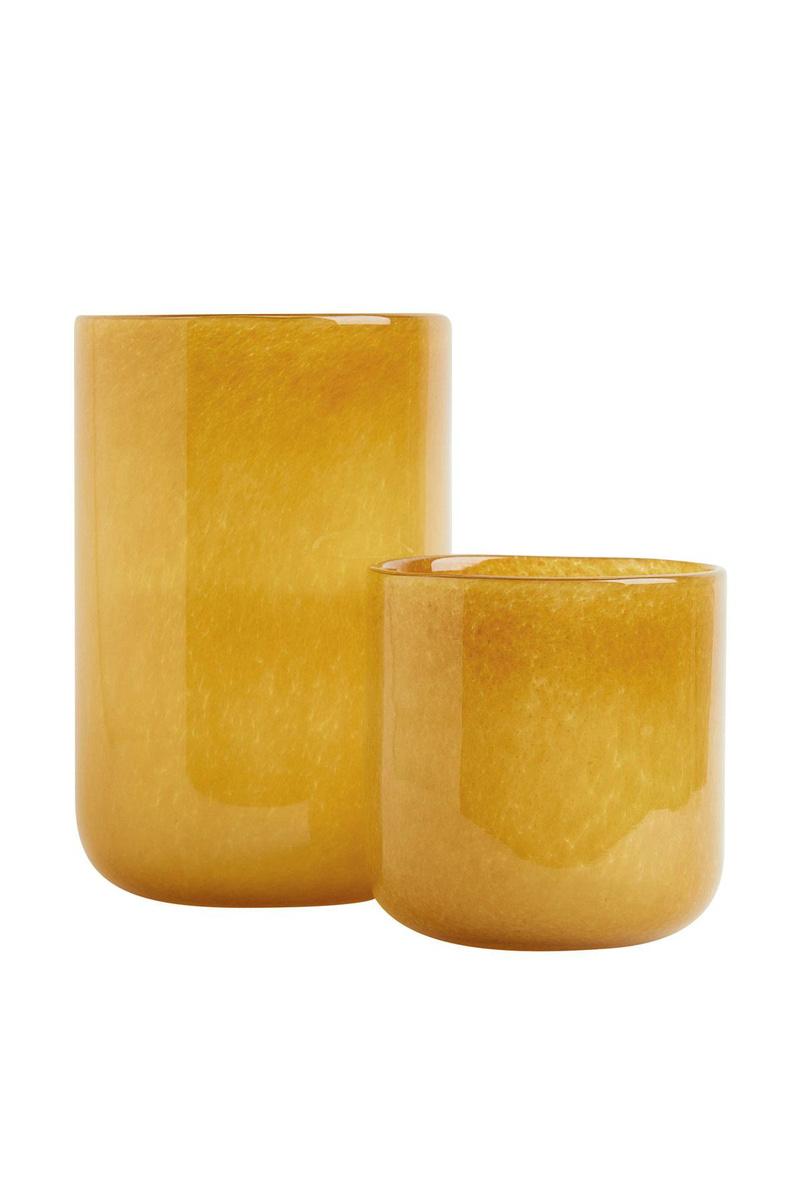 Vazen. 17 cm hoog, 24,99 euro; 28 cm hoog, 29,99 euro. H&M Home, www2.hm.comMaisons du Monde, maisonsdumonde.be