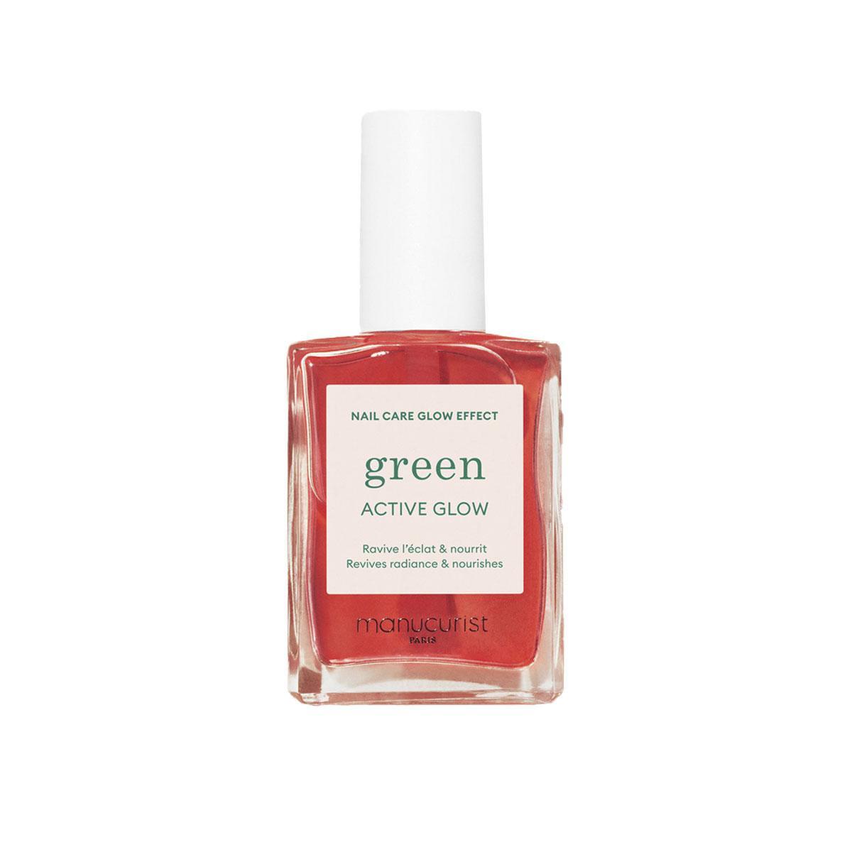 Trakteer je nagels tussen twee lakbeurten door op een natuurlijke cocktail, die ze sterk en glanzend maakt. Green Active Glow Nail Care van Manucurist, 16 euro, op manucurist.com