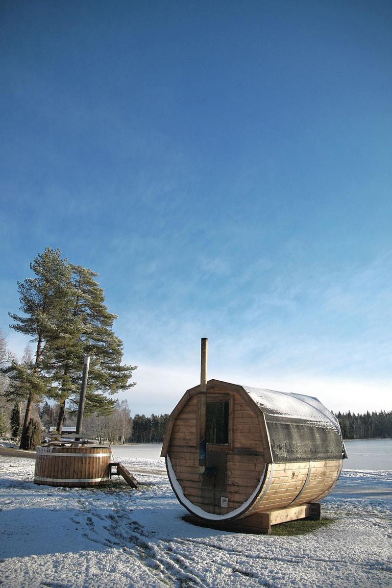 Des cabines de sauna.